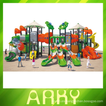 Nuevo diseño de jardín de infancia Exterior Play Land Equipment